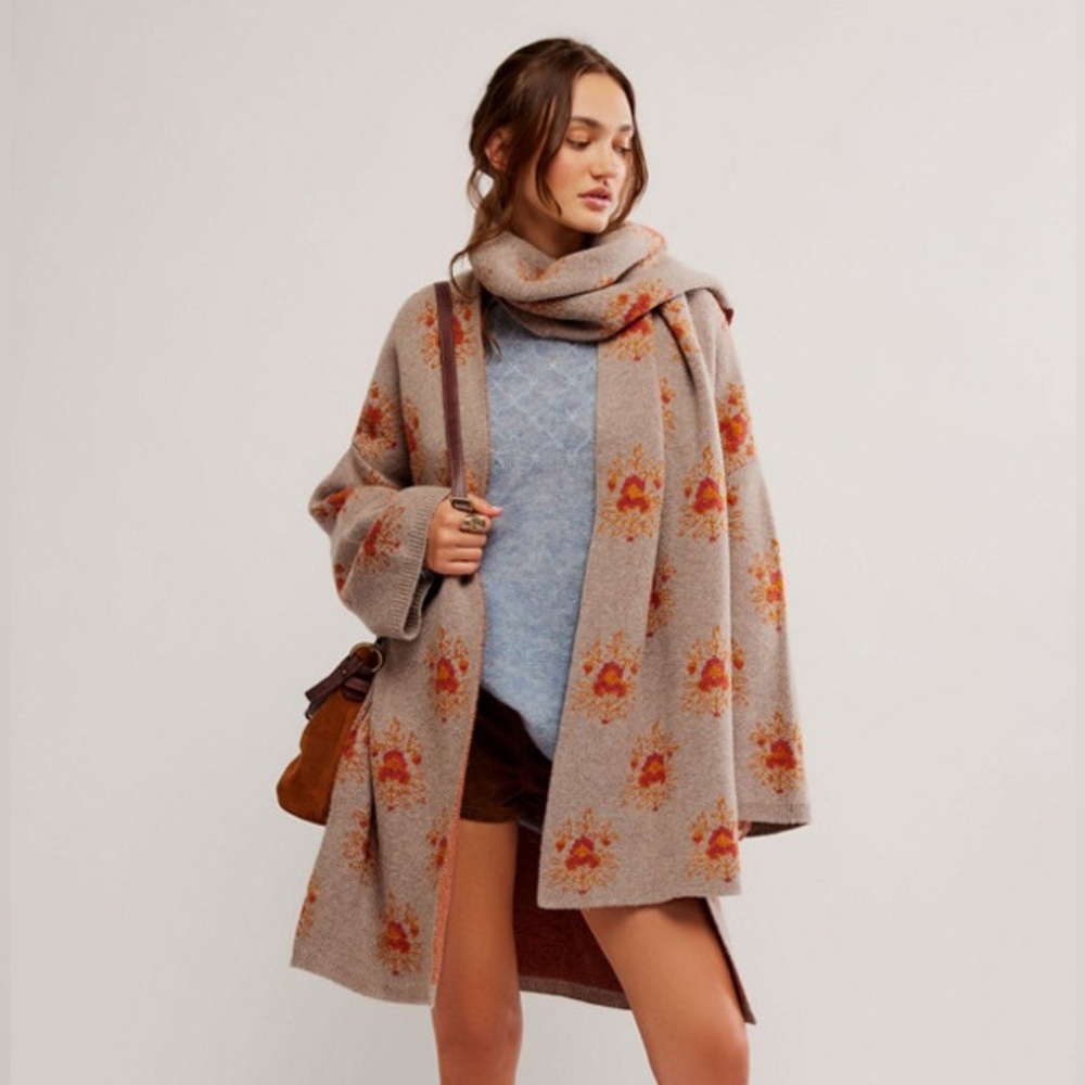 FREE PEOPLE Sacred Heart Bali Ayla Scarf Oversized Cozy Printed Hooded Cardigan